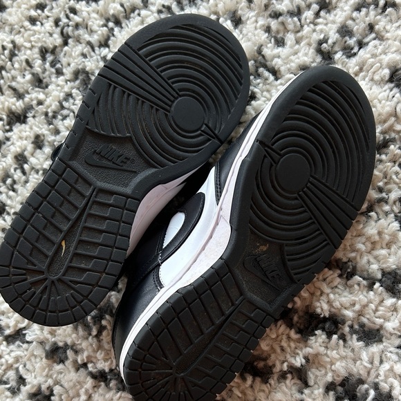 Nike Dunk Low
Women's Shoes Classic Black and White Athletic Shoes size 8 - Picture 8 of 10